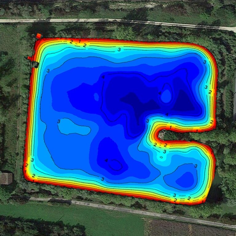 Carte bathymétrique de l’étang Arôme : vue aérienne et courbes de fond avec repères chiffrés.